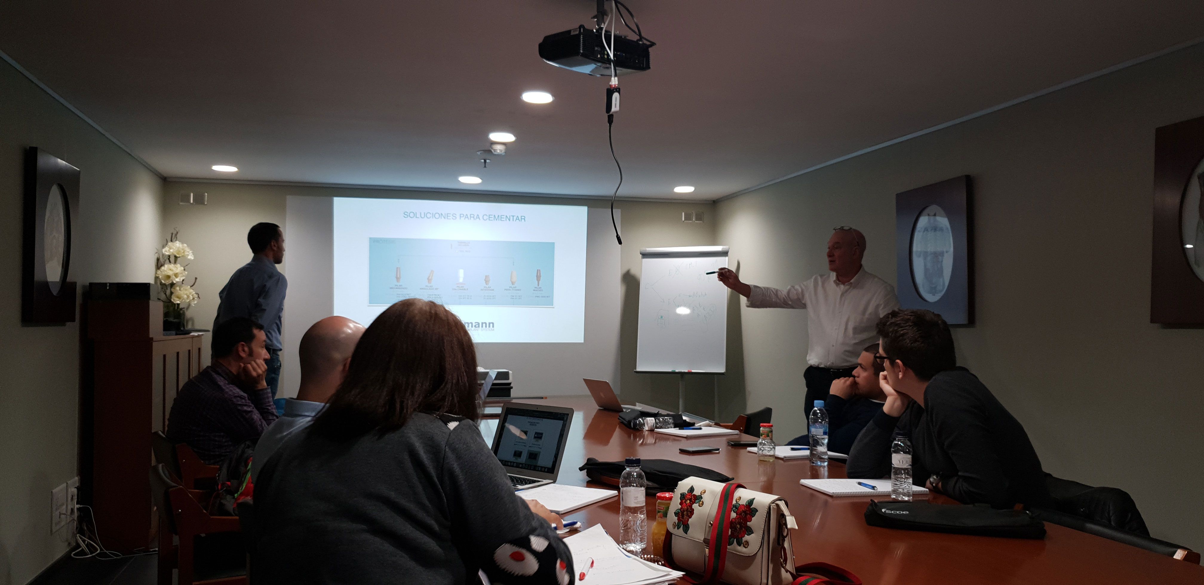 IV POSTGRADUATE COURSE IN PRACTICAL IMPLANTOLOGY SCOE IV POSTGRADUATE COURSE IN PRACTICAL IMPLANTOLOGY SCOE